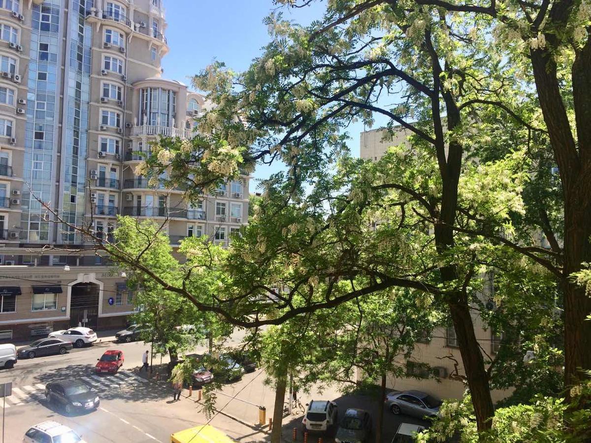 2-Kh Kom-Ia Kvartira V Tsentre Odessy Odessa Exterior foto